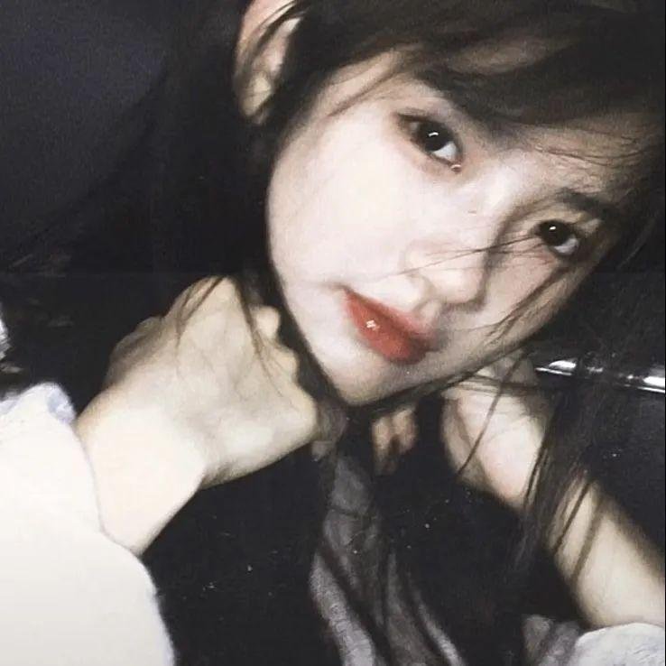 闪婚后，总裁跪地唱征服