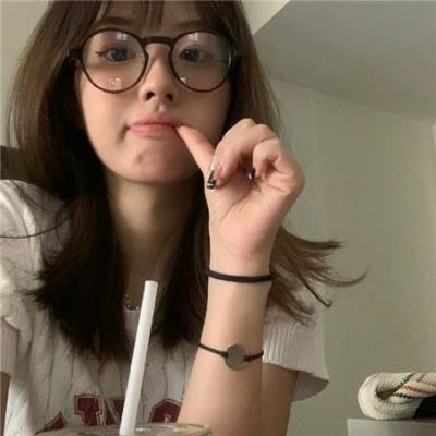 重生刚想努力，父母离婚了